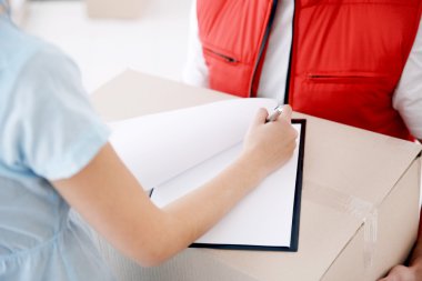 Kadın imzalama teslim bilgisi 