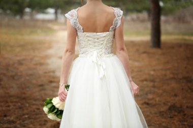 güzel bir gelin buketi ile 