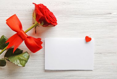 Hediye kartı ile güzel gül