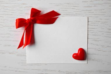 Kurdele ile boş mevcut kart