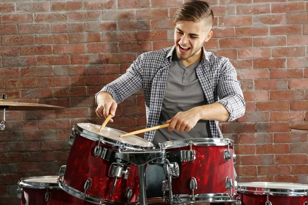 Musician playing drums — Stock Photo, Image