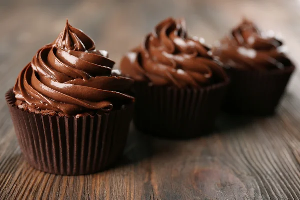 Tasty chocolate cupcakes — Stock Photo, Image