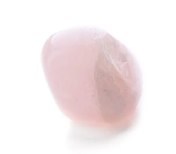 Rose quartz geïsoleerd — Stockfoto