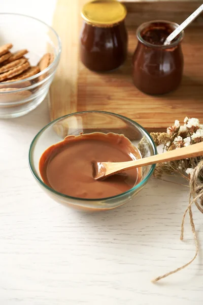 Cioccolato fuso in ciotola — Foto Stock