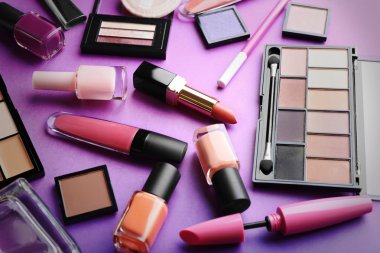 Kozmetik mor arka plan ayarla