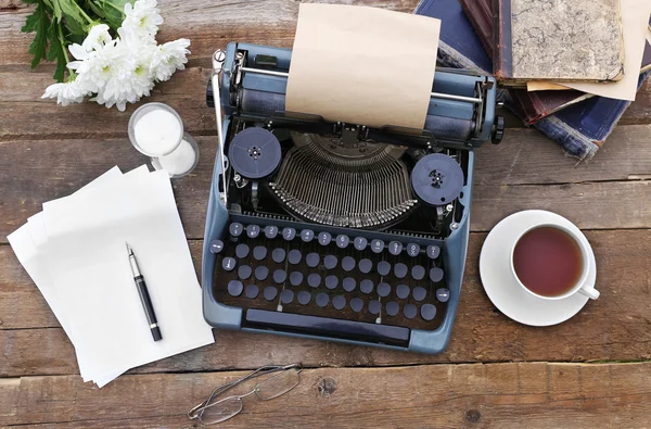 Vintage black typewriter — Stock Photo, Image