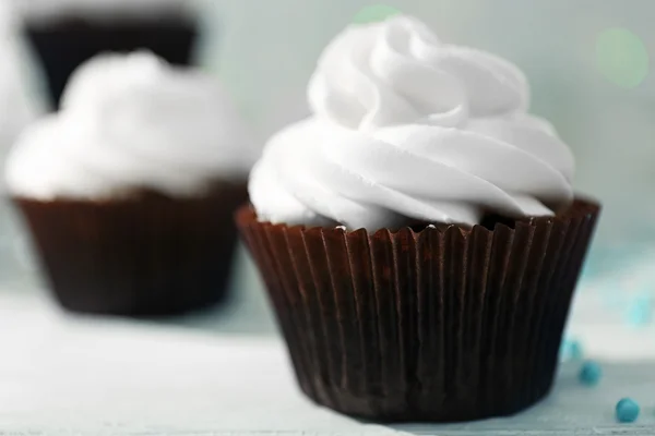 Hermosas magdalenas de chocolate — Foto de Stock