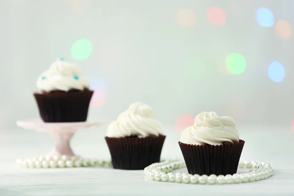 Gyönyörű csokoládé cupcakes — Stock Fotó