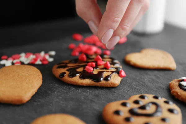 Soubory cookie zdobení proces — Stock fotografie