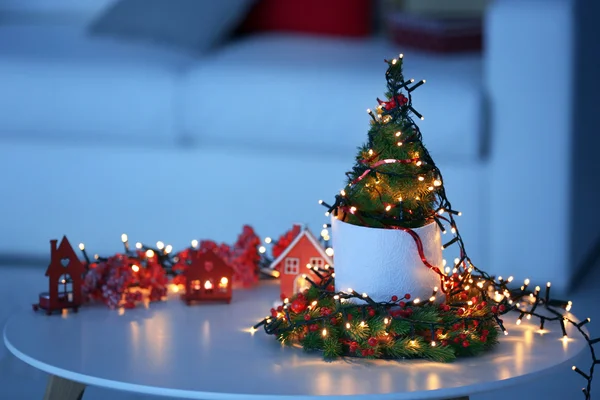 Pequeño árbol de Navidad — Foto de Stock