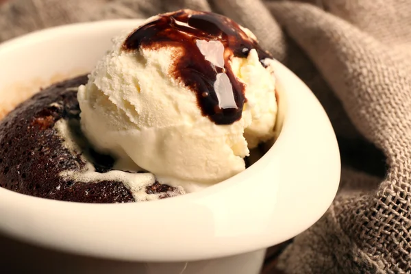 Chocolate lava cake with ice-cream, close-up — Stock Photo, Image