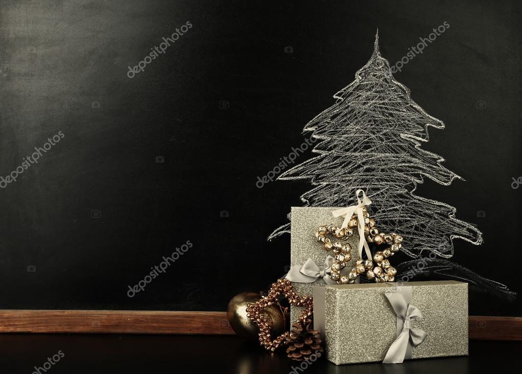 Dessin De Sapin Sur Tableau Noir Image Libre De Droit Par Belchonock C