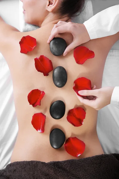 Hot stone massage — Stock Photo, Image