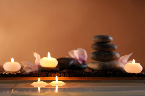 Spa ainda vida com pedras, velas — Fotografia de Stock