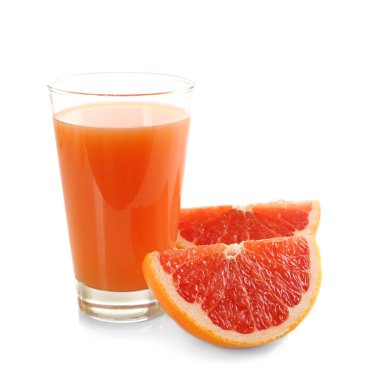 Narenciye suyu ve taze meyve üzerinde beyaz izole