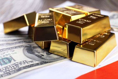 Altın külçelerini Doları banknot ile
