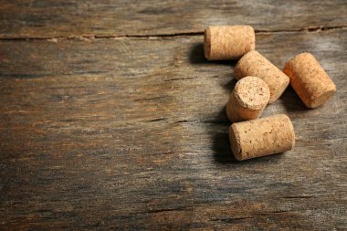 Beş şarap mantarlar 