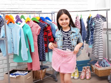 Güzel küçük kız.  