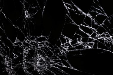 Siyah karşı cam üzerinde çatlaklar