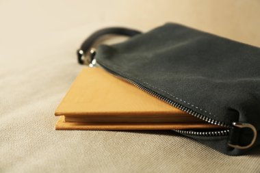 Kitap ile moda kadın çanta 