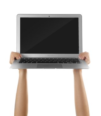 Elinde modern dizüstü bilgisayar