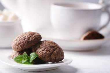 Çikolatalı kurabiye plaka ile nane, portre