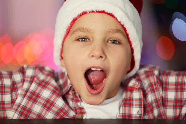 Portret van vrolijke jongen — Stockfoto