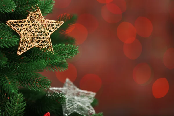 Χριστουγεννιάτικο δέντρο με διακόσμηση — Φωτογραφία Αρχείου