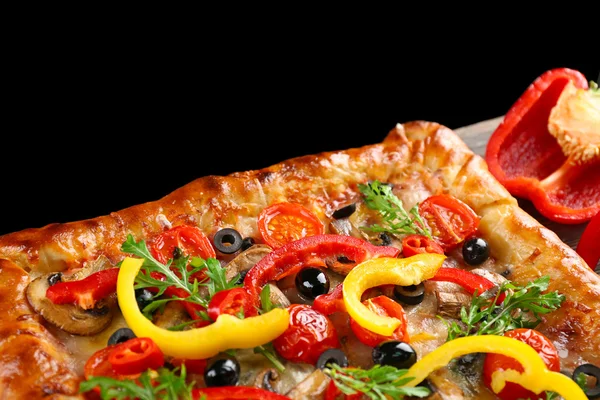 Pizza caseira recentemente — Fotografia de Stock