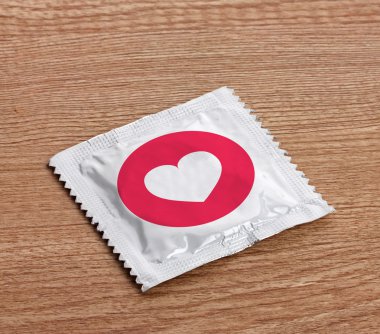 Kalp masada prezervatifle