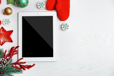 Tablet ve Noel dekor 