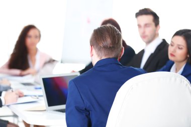 genç işadamı arka oturma