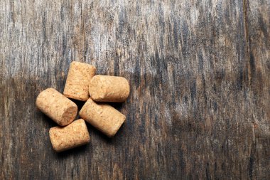 Beş şarap mantarlar 