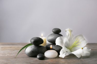 Spa güzel çiçekli natürmort