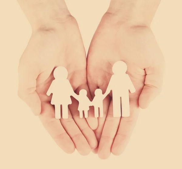 Női kezek családi modell — Stock Fotó