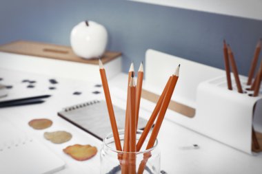 Cam Kavanoz içinde kalem kümesi