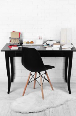 Çalışma alanı tablo, ileti örneği ile 