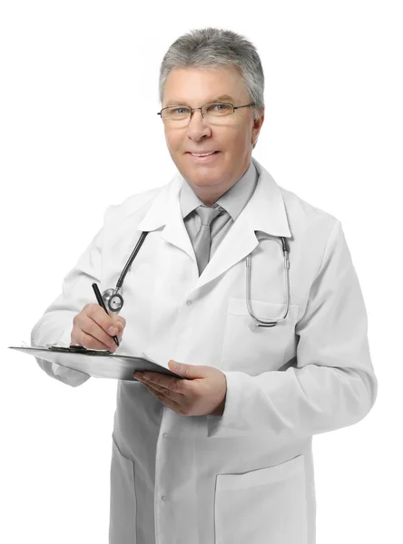Przystojny lekarz ze schowka — Zdjęcie stockowe
