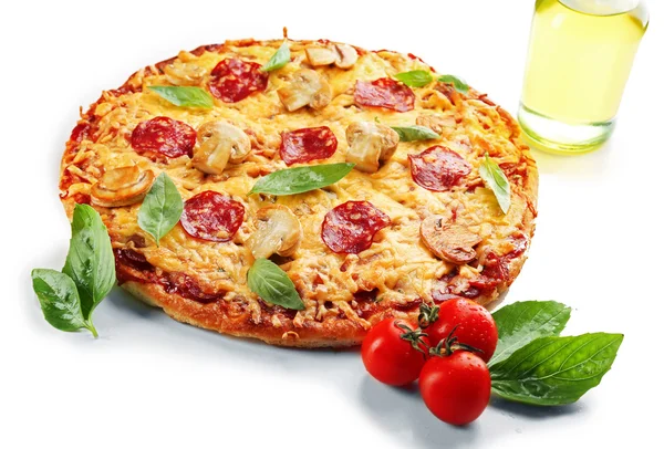 Νόστιμα νόστιμο πίτσα που απομονώνονται σε λευκό — Φωτογραφία Αρχείου