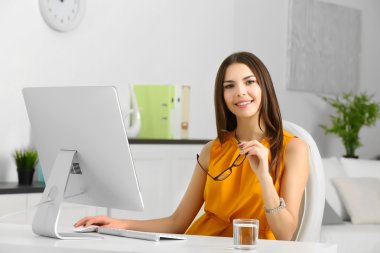 güzel başarılı kadın 