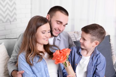 Koca, karısı ve oğlu 