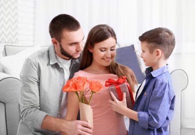 Koca, karısı ve oğlu 