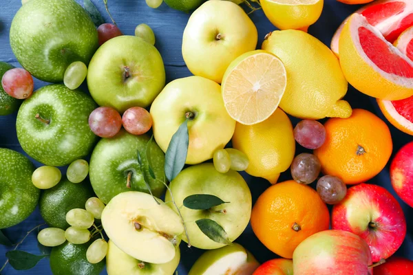 Fresh fruits background — Stock Photo, Image