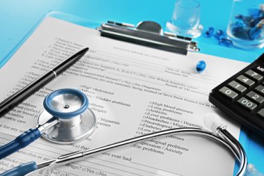 Sağlık stetoskop, Pano, kalem ve hesap makinesi