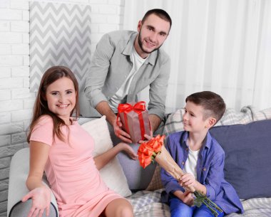 Koca, karısı ve oğlu 