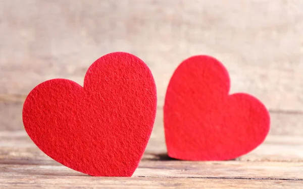 Red felt hearts — Stock Photo, Image