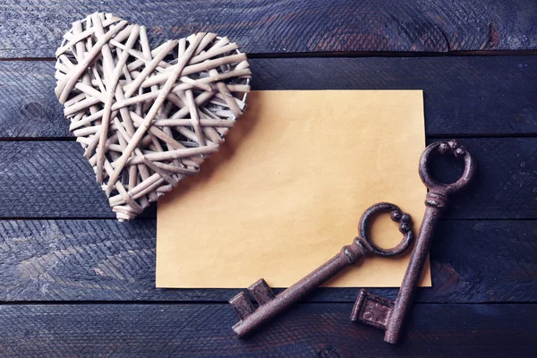 Old keys with decorative heart — Stock Photo, Image