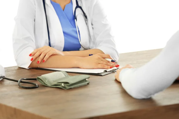 Patient visiting doctor — Stock Photo, Image