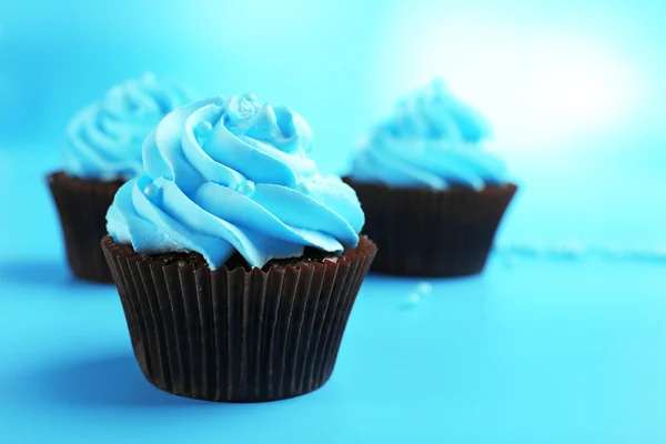 Belos cupcakes de chocolate — Fotografia de Stock