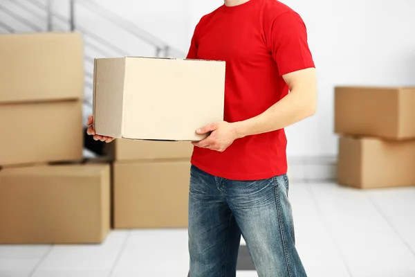 Man holding carton box — Stock Photo, Image